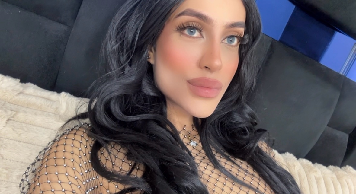 Performer CatalinaDebedout Photo 7