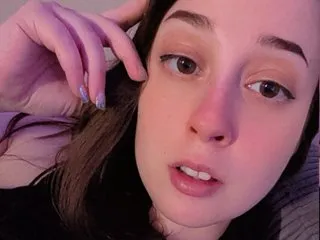 InnocentGirly cam model profile picture