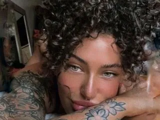 Image de profil du modèle de webcam BelleUK