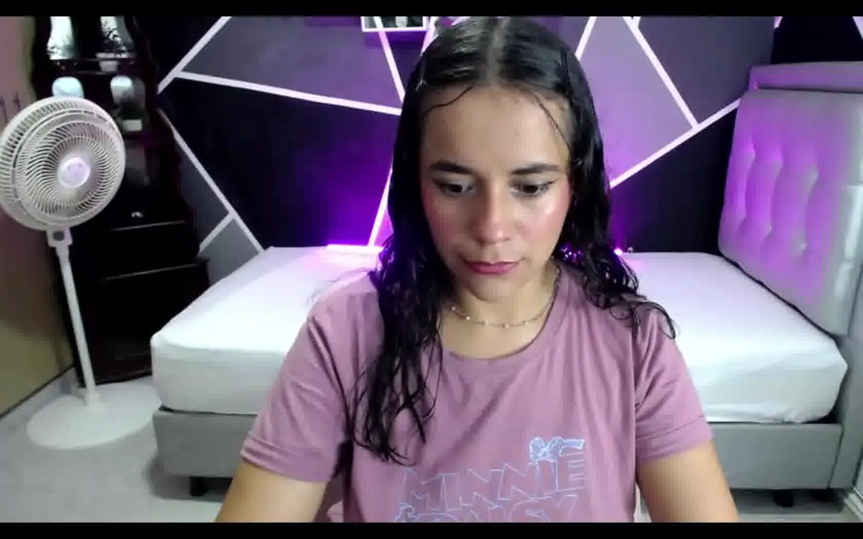 Intérprete Hannaloveelyy Video 1