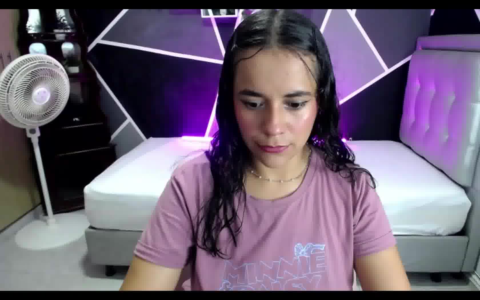 Interprète Hannaloveelyy Vidéo 1