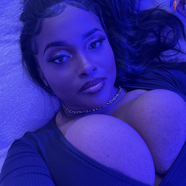 Performer MistressMonetFontaine Photo 6