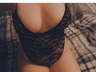 Image de profil du modèle de webcam HornyHannah33