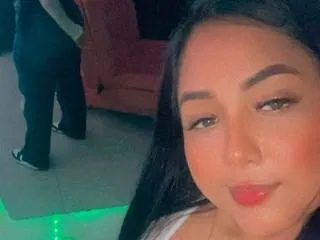 MaiaR cam model profile picture