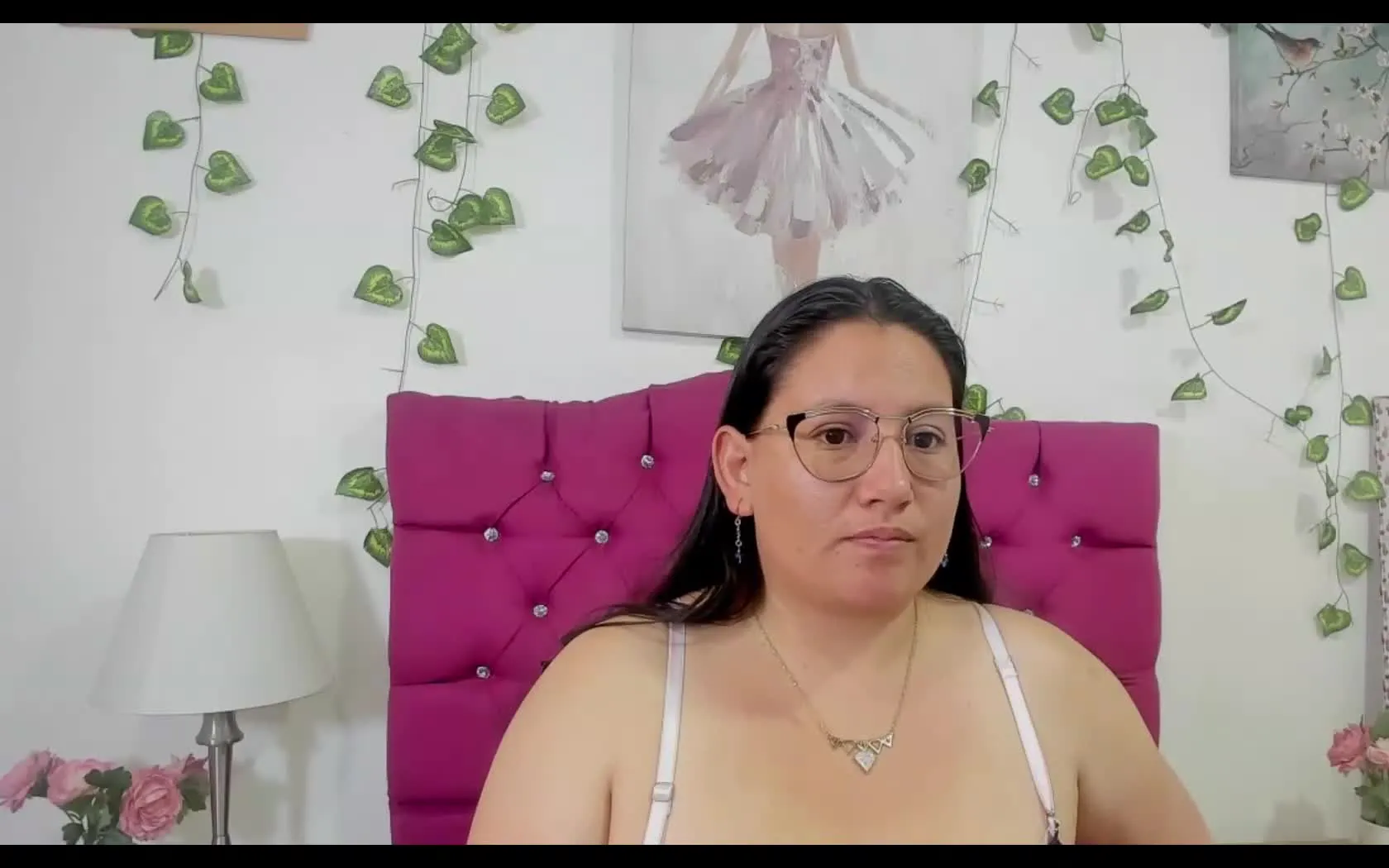 Intérprete CloeThompsonn Video 1