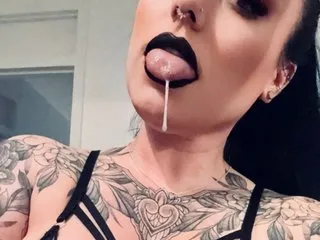 TitsNTatsLilBrat profielfoto van cam model