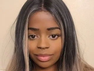 Foto de perfil de modelo de webcam de AvayaJade