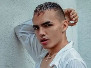 Image de profil du modèle de webcam ZoeePrincee