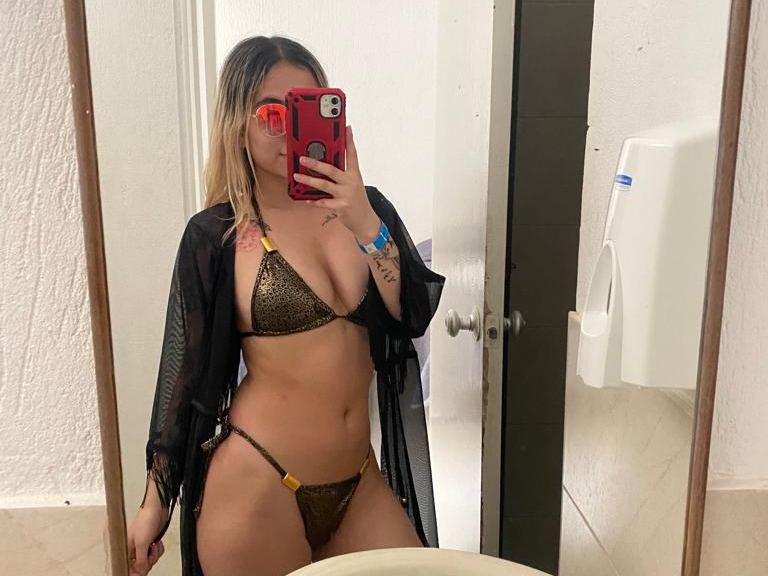 Image de profil du modèle de webcam KarlaCream39