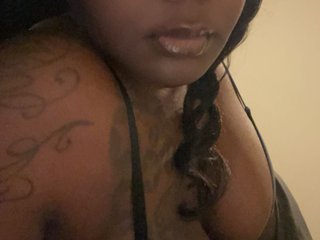 Imagen de perfil de modelo de cámara web de Hollyzhot372436