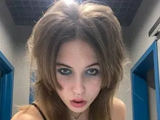 RayanaCrown profilbild på webbkameramodell