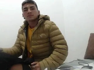 Image de profil du modèle de webcam AlejoyMagno