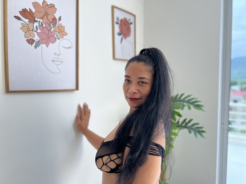 Interprete SHARONNBIGASS Foto 12