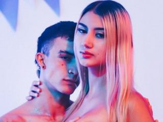 Imagen de perfil de modelo de cámara web de ChloeandJustin77