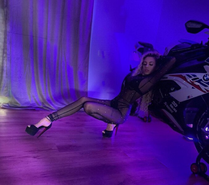 Darsteller AngelLisaakira Foto 4