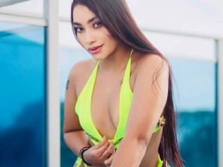 Emillyclark99 cam model profile picture 