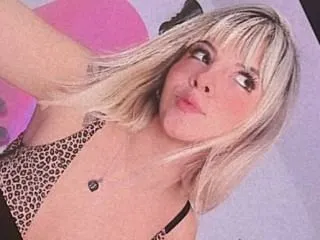 MAGICCPRINCESS profilbild på webbkameramodell