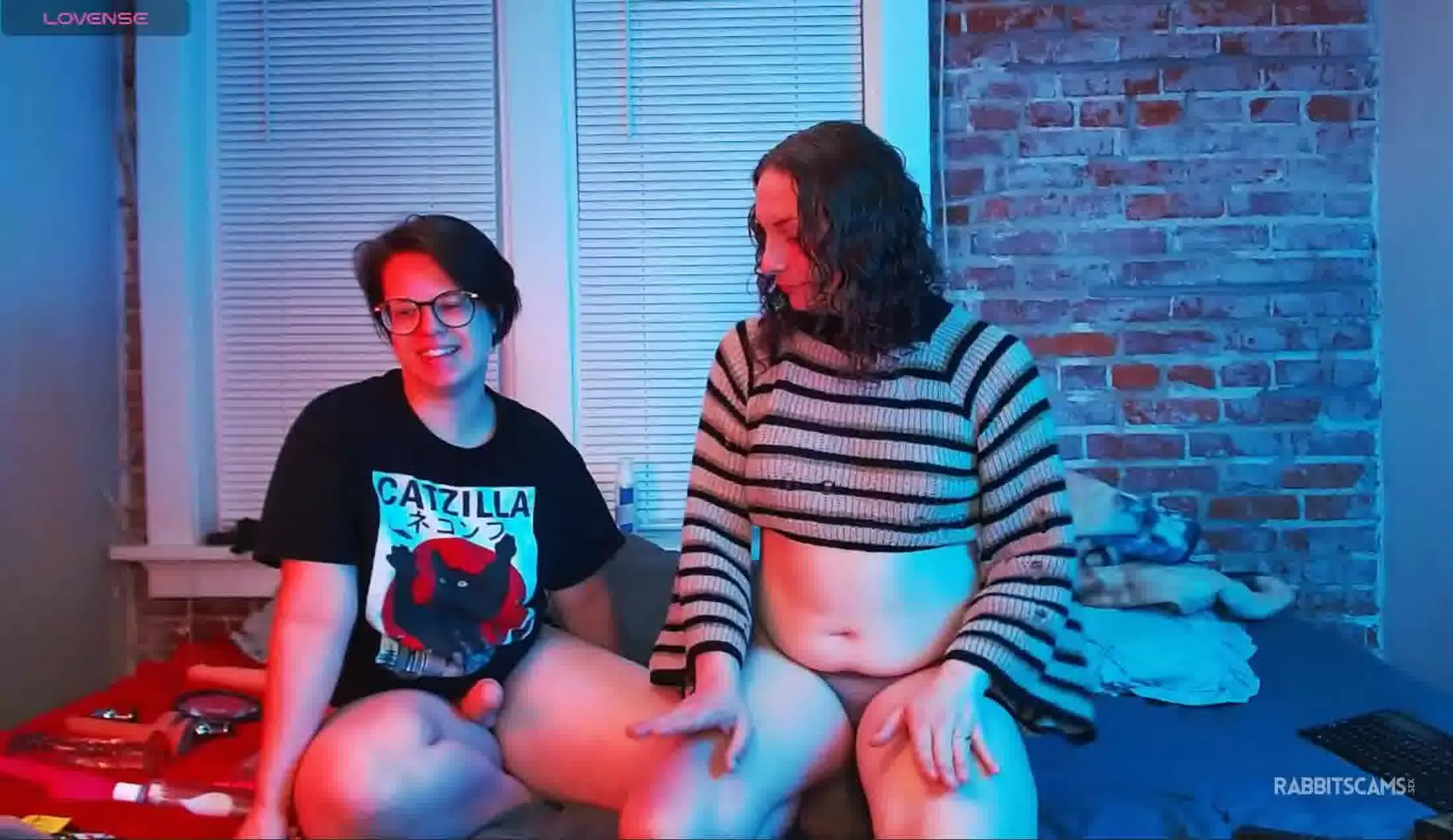 Interprete AprilMayhem Video 2