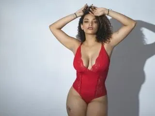 Image de profil du modèle de webcam KarlaCherry