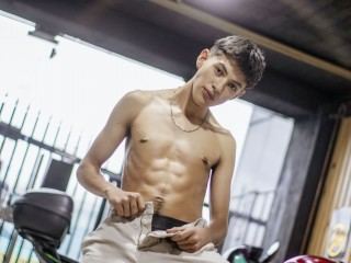 AxelWolf18 immagine del profilo del modello di cam