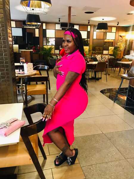 Interprete bustyass26xxx Foto 11