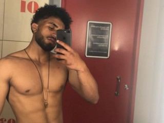 adoniss69 cam model profile picture 