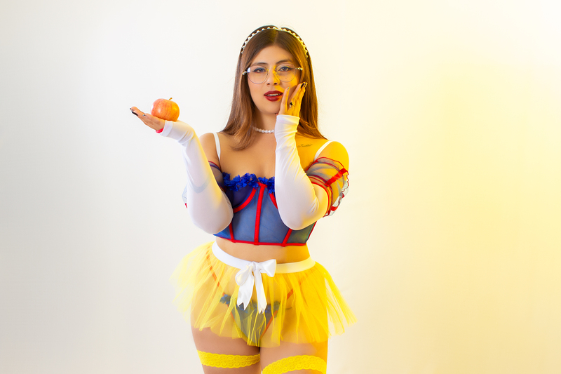 Interprete RaquelEvans Foto 4