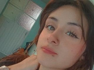 Image de profil du modèle de webcam Kimmwhitecs