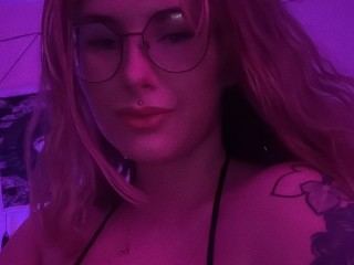 Image de profil du modèle de webcam Miiasma