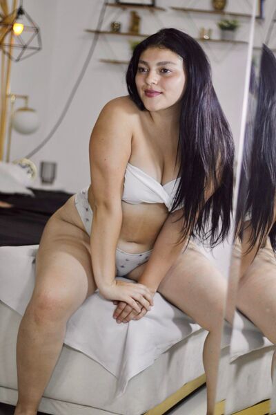 Performer COUPLEHONEYFX Photo 5