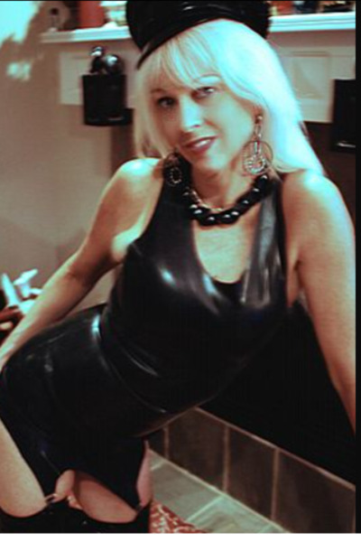 Performer DominaEva4Ever Photo 5