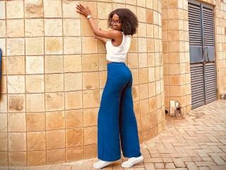 PetiteBabePoppy immagine del profilo del modello di cam