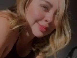 Imagen de perfil de modelo de cámara web de Halannax404