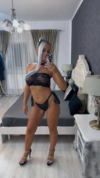 Darsteller EmaBoom Foto 5