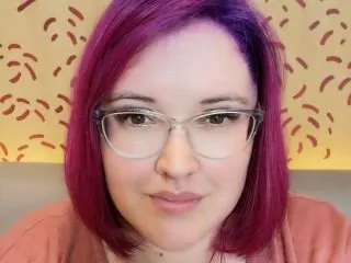 MissPeachesXO cam model profile picture