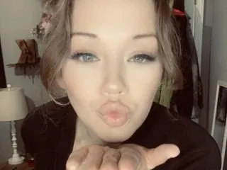 MonaxxxMayhem profielfoto van cam model