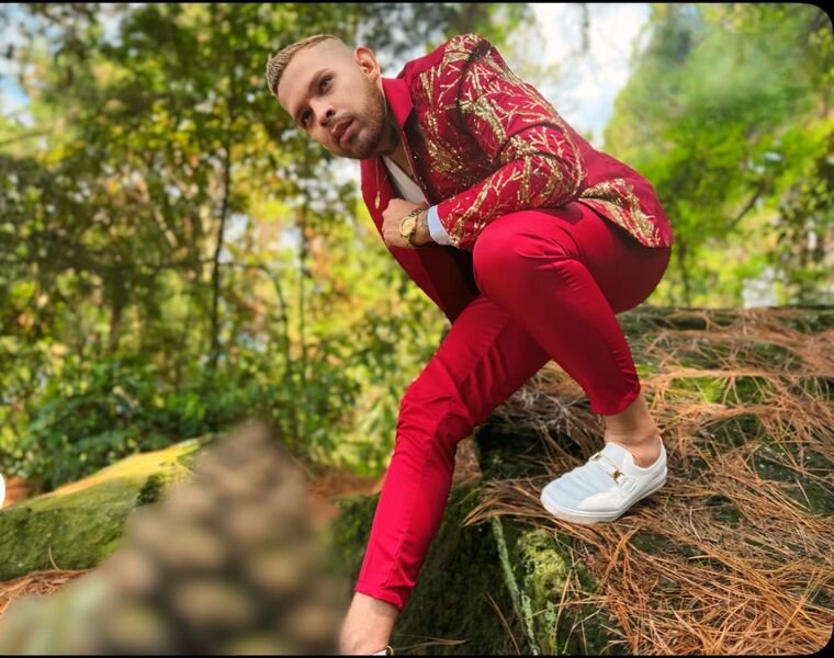 Artist AdilAmin Foto 5