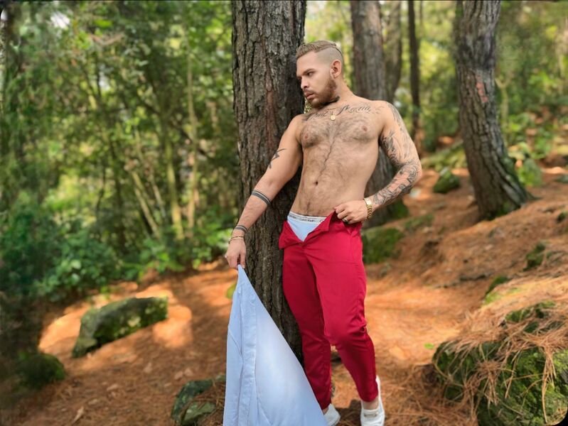 Artist AdilAmin Foto 4