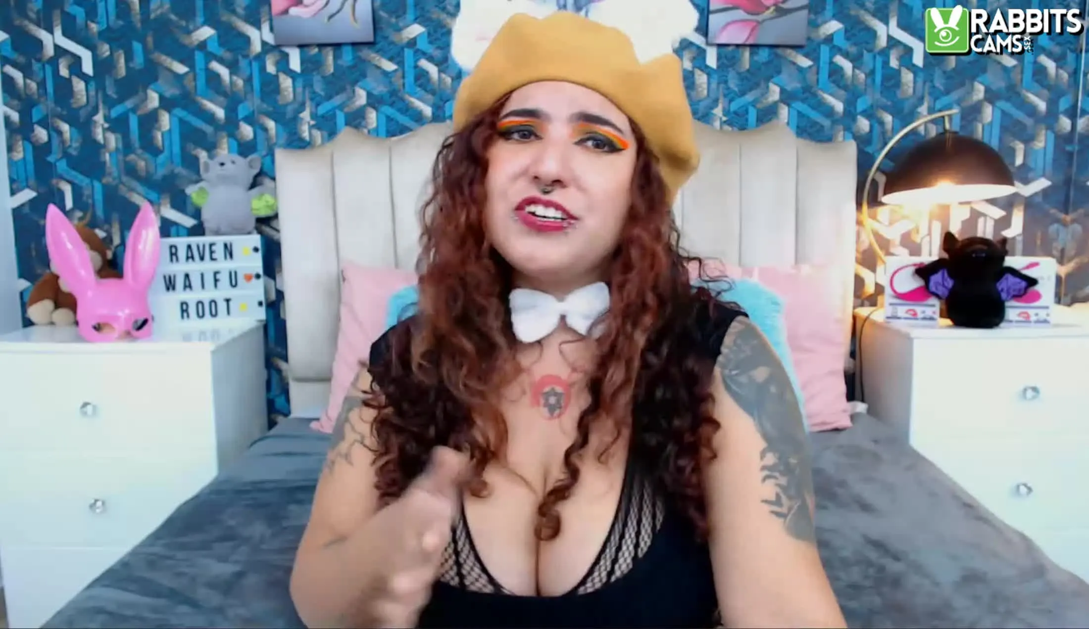 Artiest RavenRoot Video 4