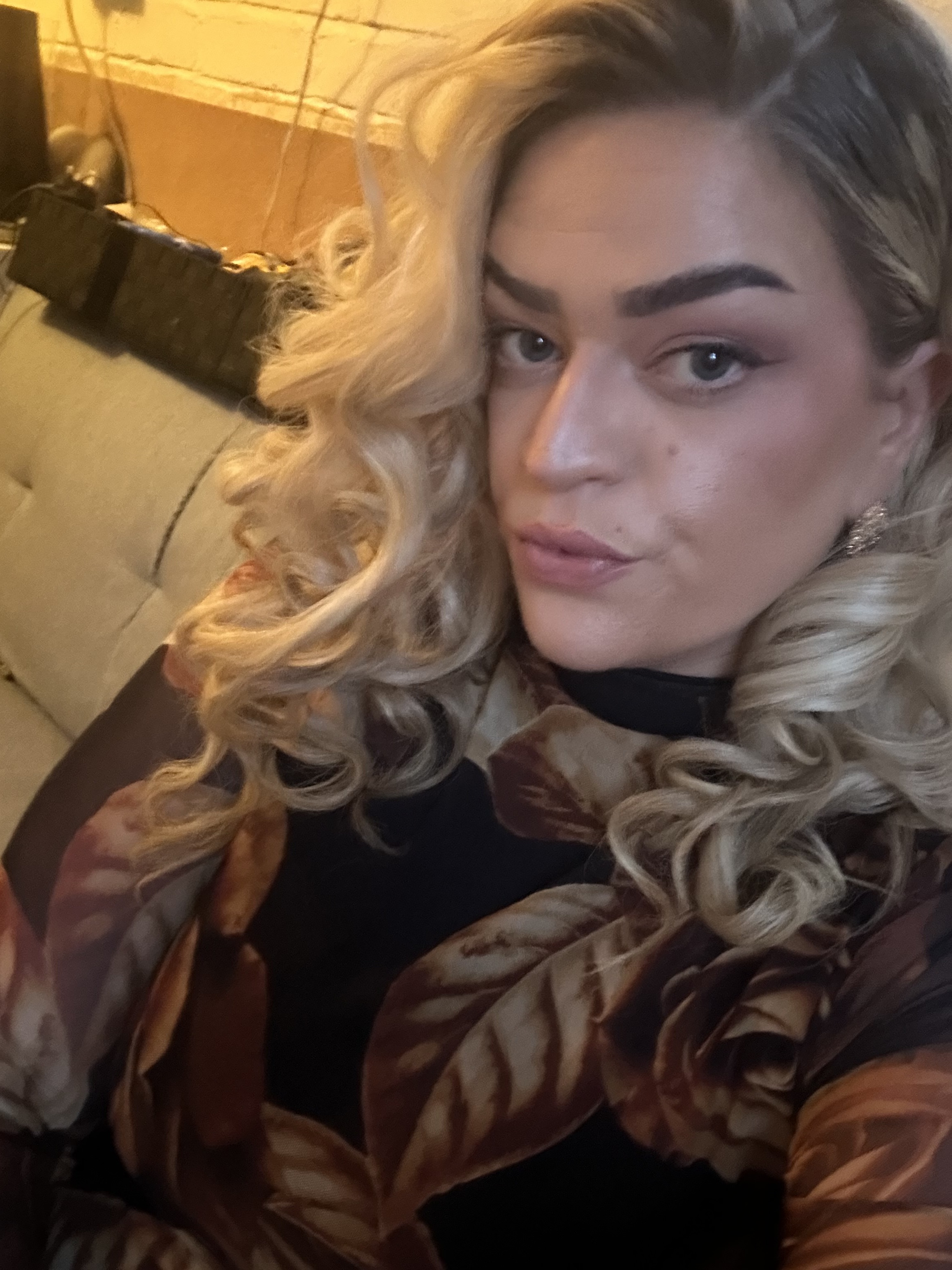 Interprète curlycherryuk Photo 6