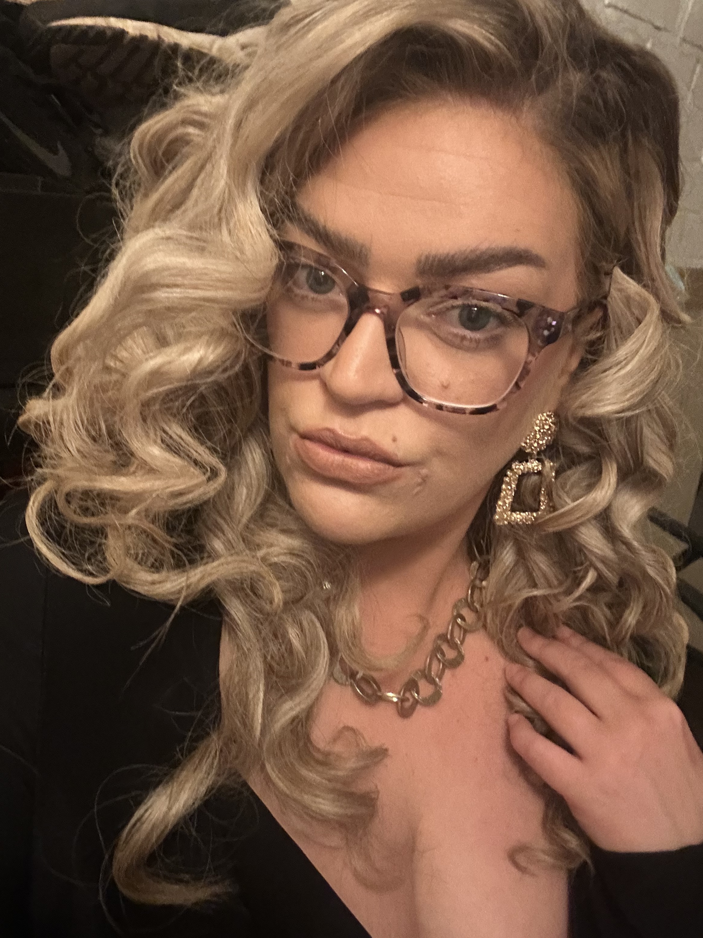 Interprète curlycherryuk Photo 4