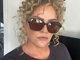 Profilbilde av curlycherryuk webkamera modell