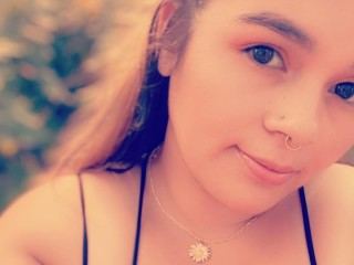 Image de profil du modèle de webcam AllieXOXO