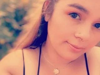 Image de profil du modèle de webcam AllieXOXO
