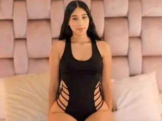 EmiilyGil profielfoto van cam model