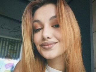 EmaMur profielfoto van cam model