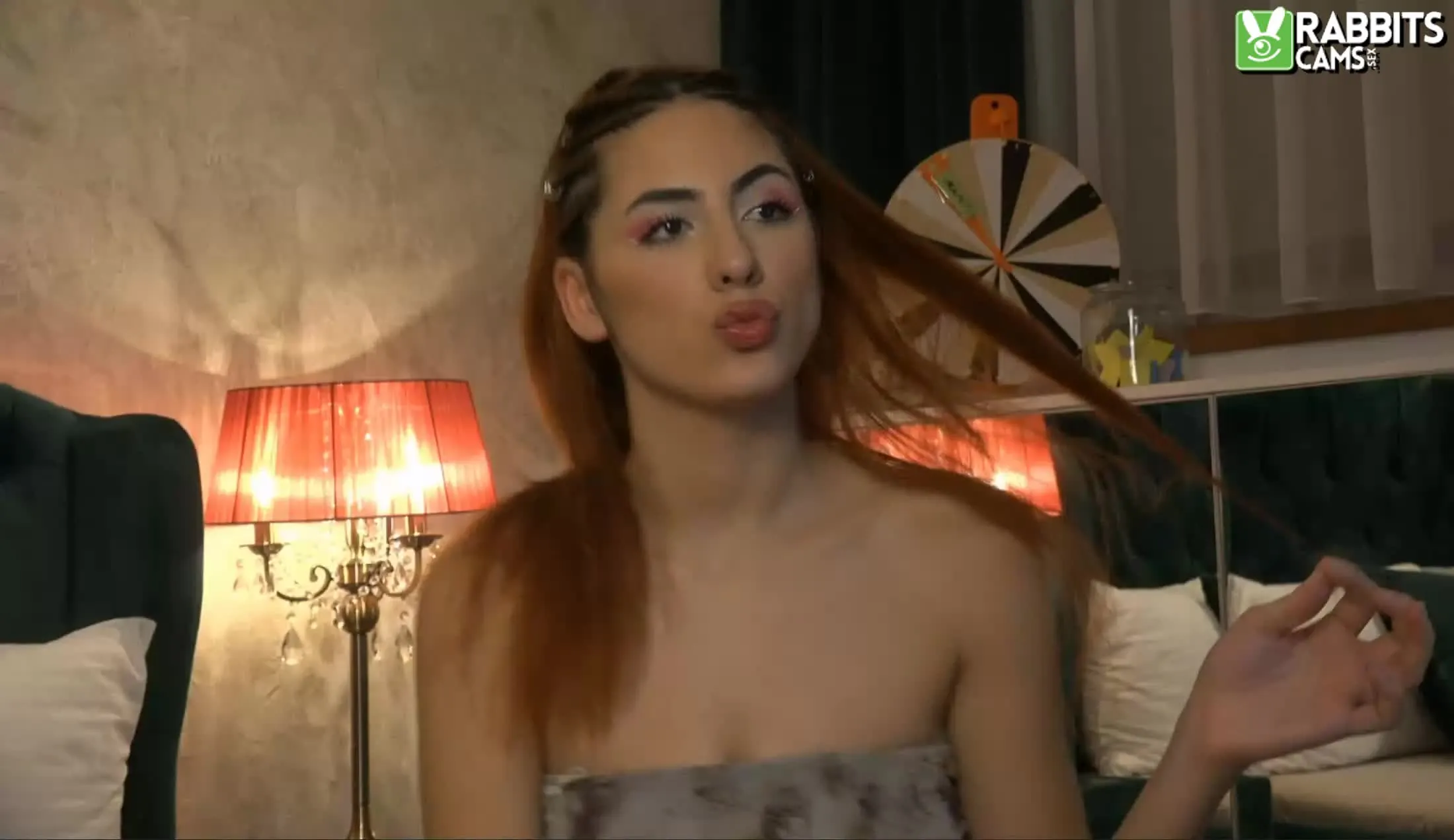 Artist LilouMoulin Video 1