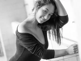 SarayM profielfoto van cam model