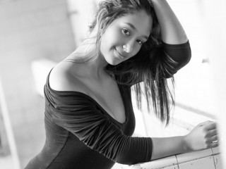 SarayM profielfoto van cam model