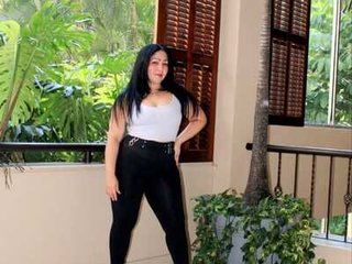 camila_cutehot profilbild på webbkameramodell